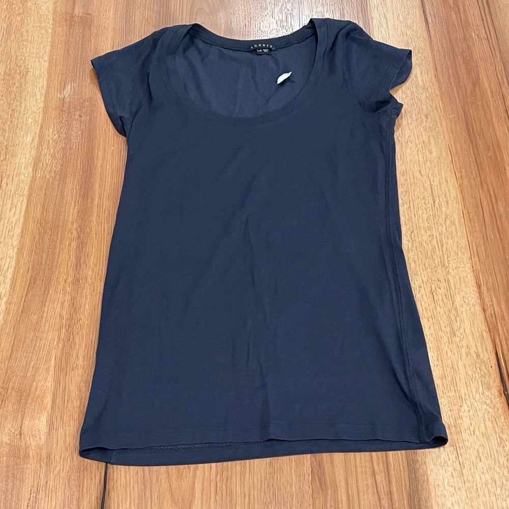 Theory NWT Navy Slim Fit Short Sleeve T-shirt